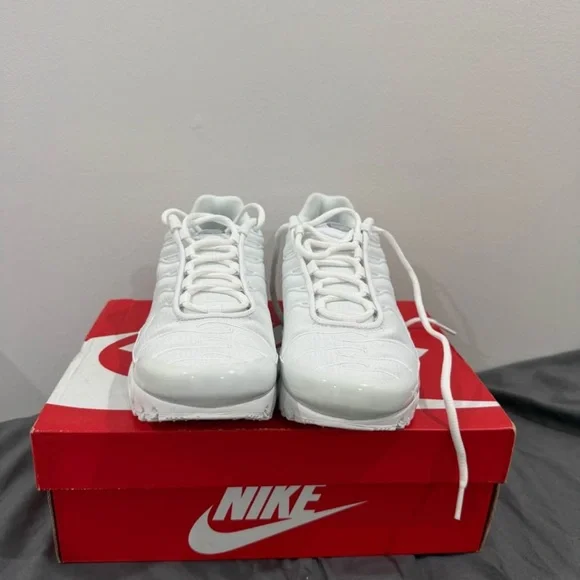 Nike Air Max Plus (GS) - Picture 2 of 6